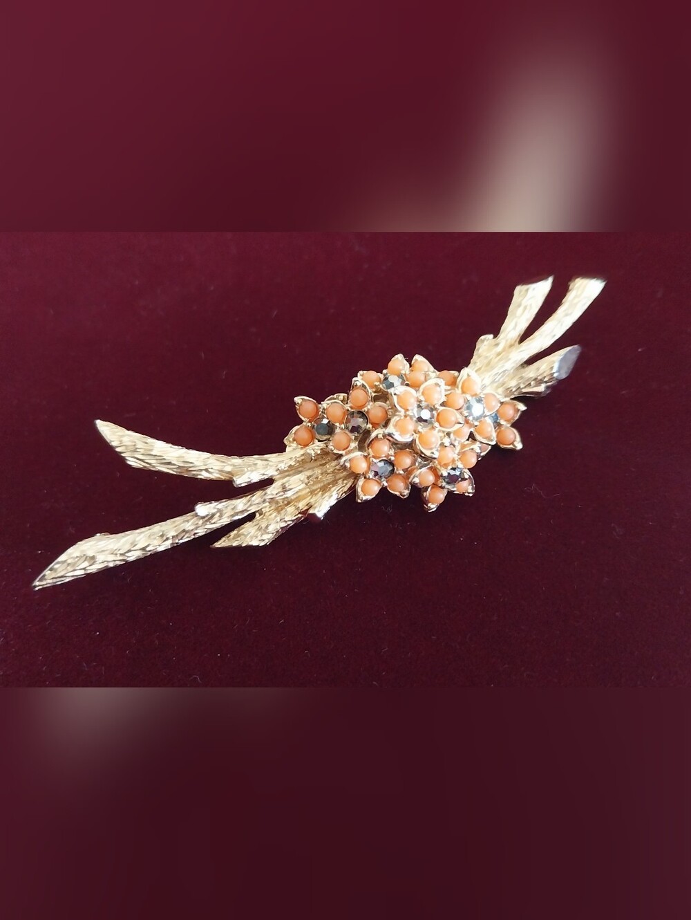 Vintahe Gold-Tone Floral Cluster Brooch with Peach Cabochons